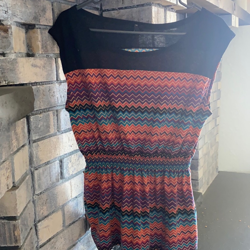 Maurices size small chevron peplum top